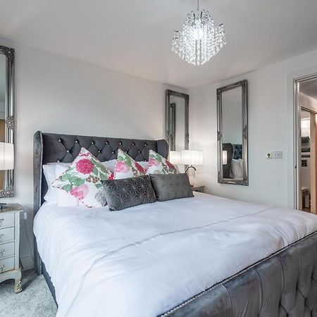 Luxurious River View Apartment With Terrace Worcester Eksteriør bilde