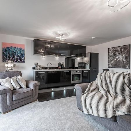 Luxurious River View Apartment With Terrace Worcester Eksteriør bilde