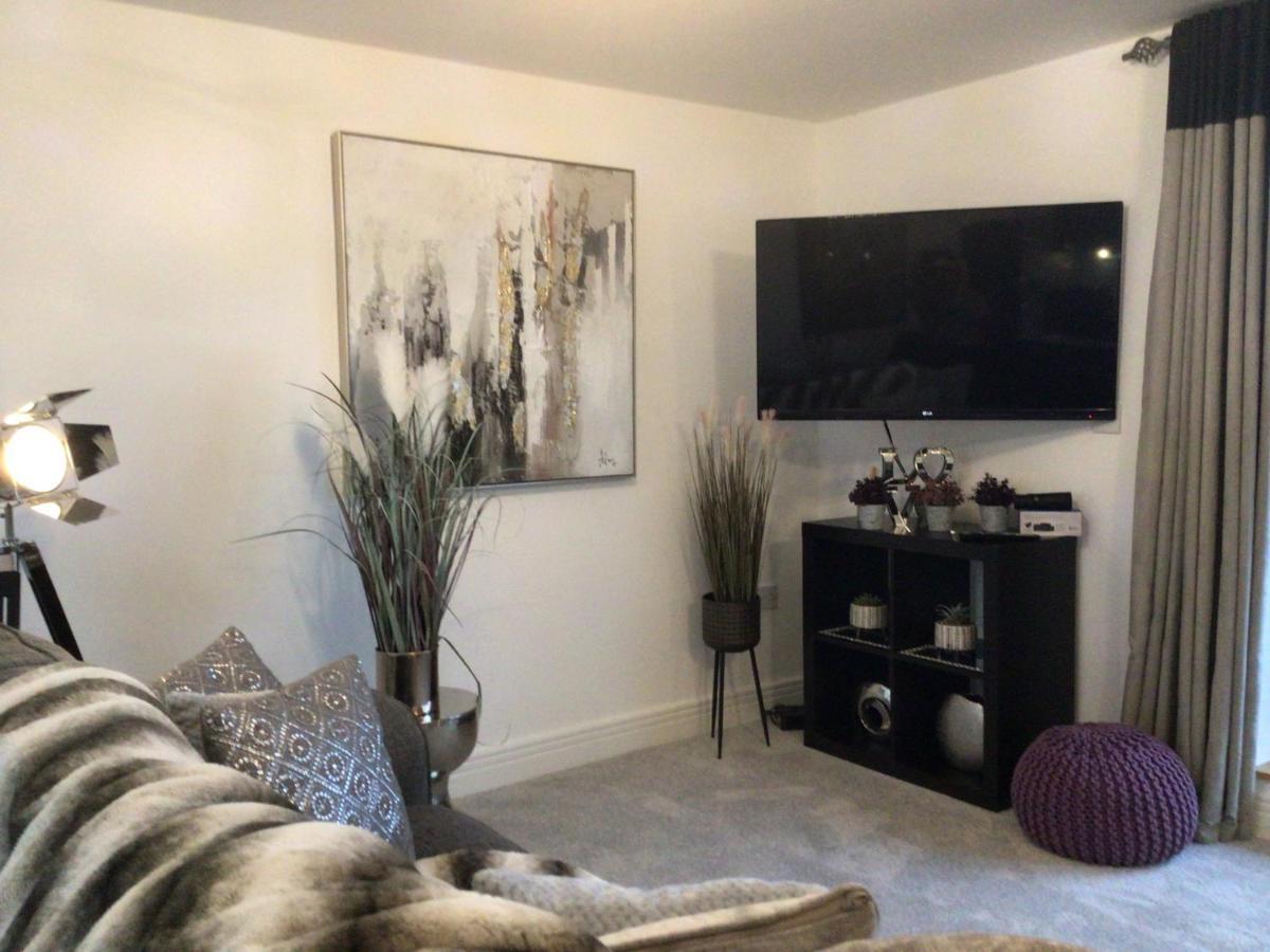 Luxurious River View Apartment With Terrace Worcester Eksteriør bilde