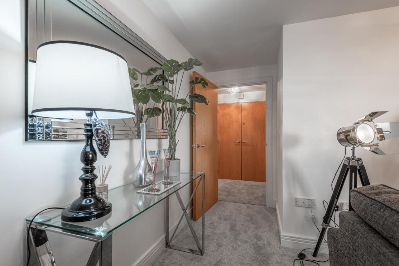 Luxurious River View Apartment With Terrace Worcester Eksteriør bilde